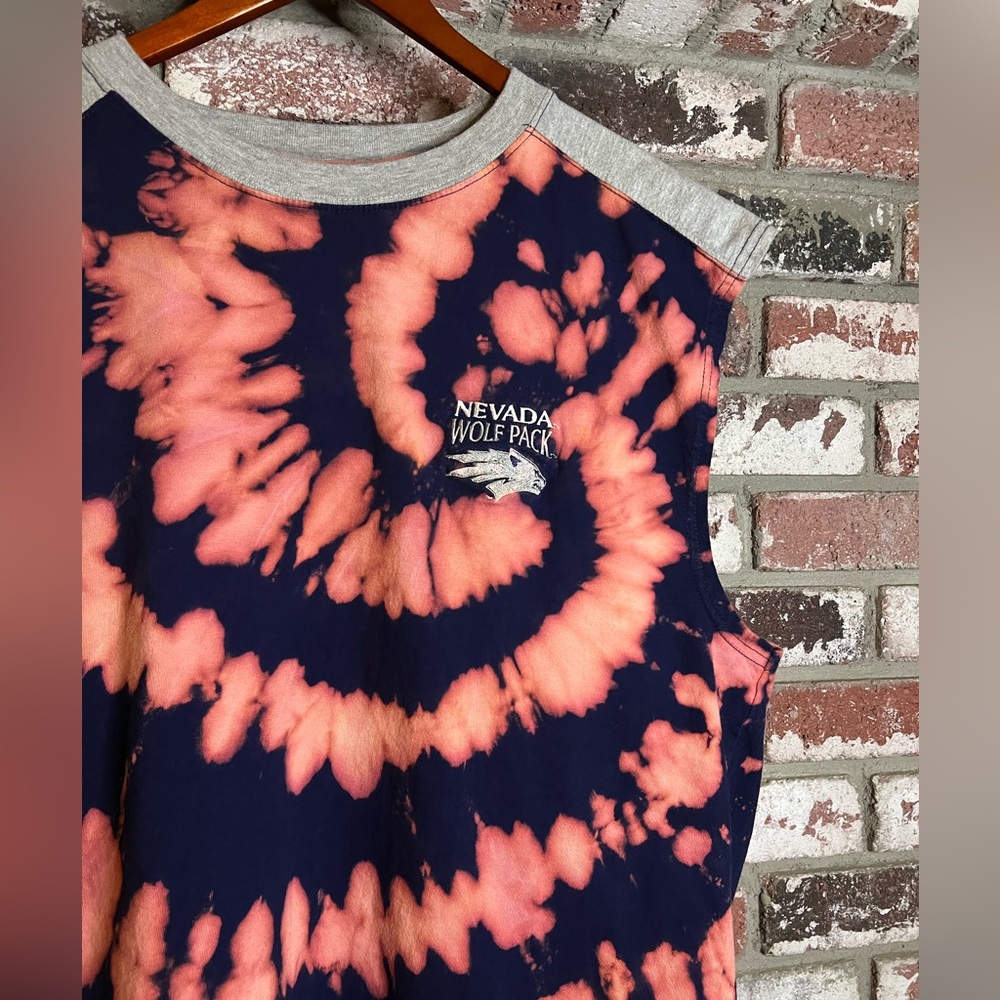 Vtg Men’s University of Nevada Wolf Pack Bleach Spiral Tiedye Athletic TankTop